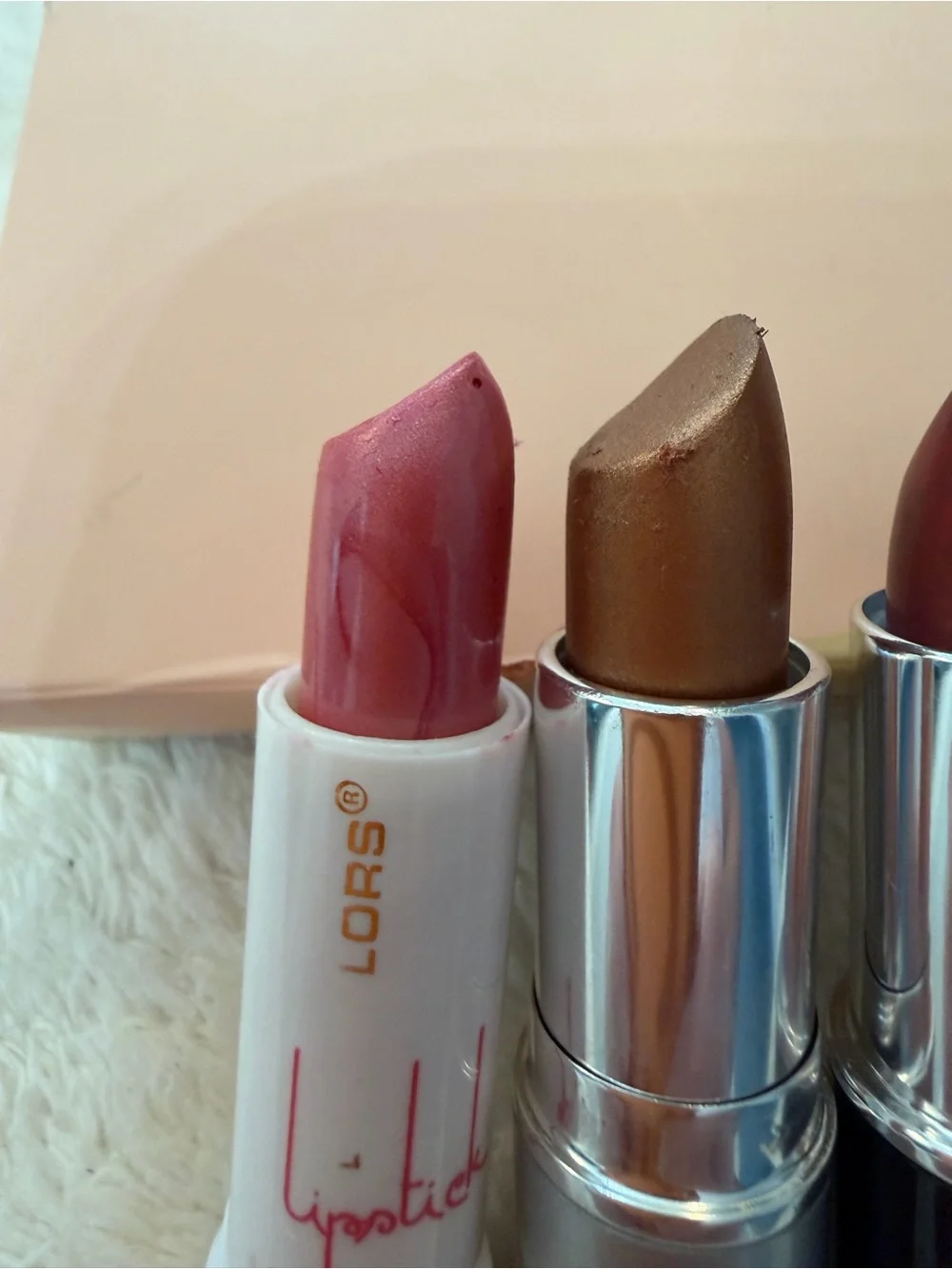 Women’s Multi-Shade Lipstick Set — Pink, Bronze, Mauve tb